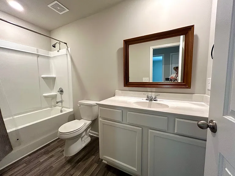 204 Aimes Dr — Photo 24