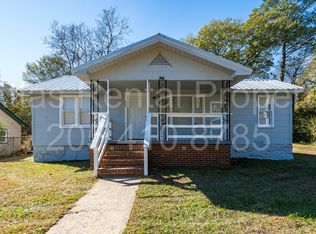 512 W Lake Dr, Bessemer, AL 35020