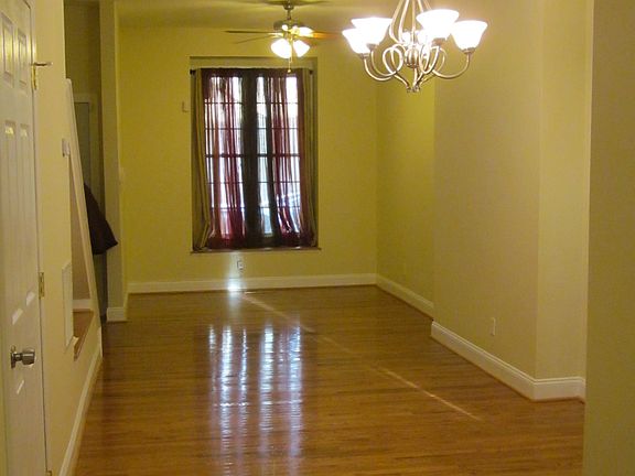 OPEN FLOW-Living Room & Dining Room