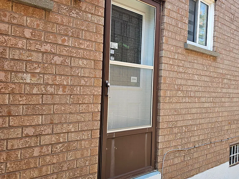 16 Vineyard Ct #B — Photo 28