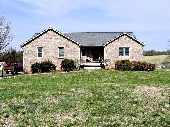 2nd image of 921 Alum Springs Rd