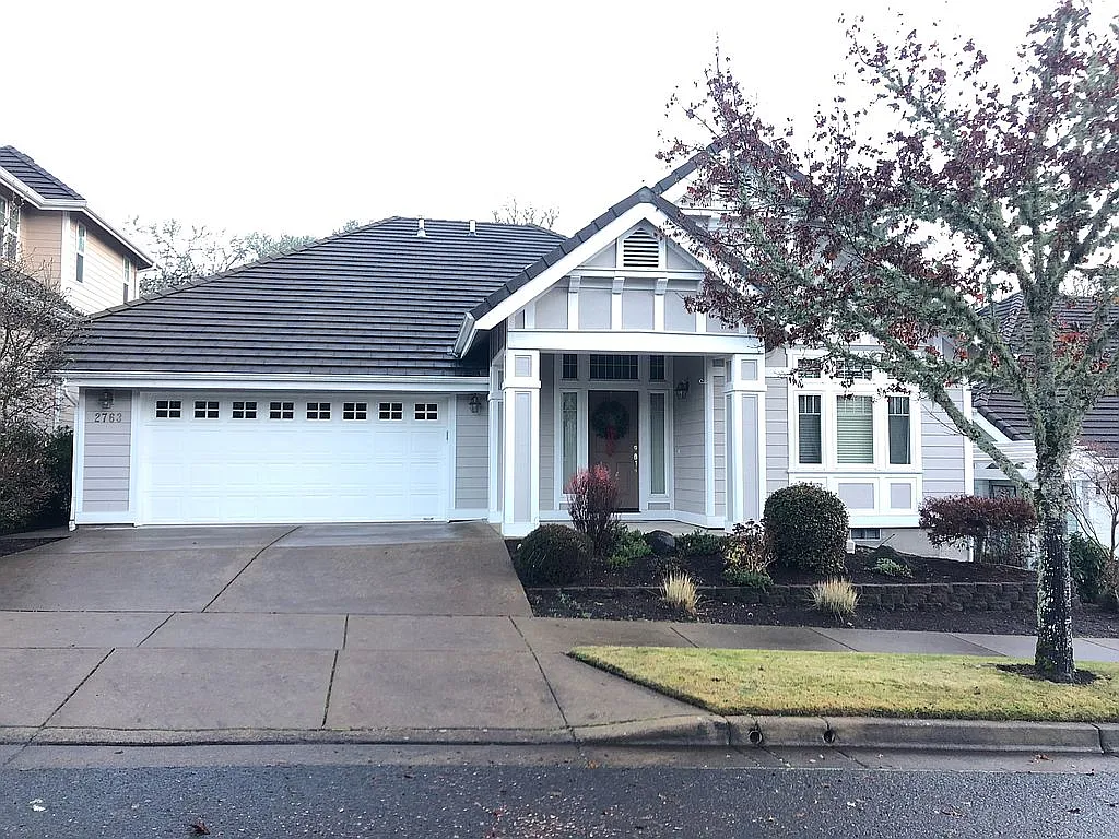 2763 NW Romancier Dr photo 1