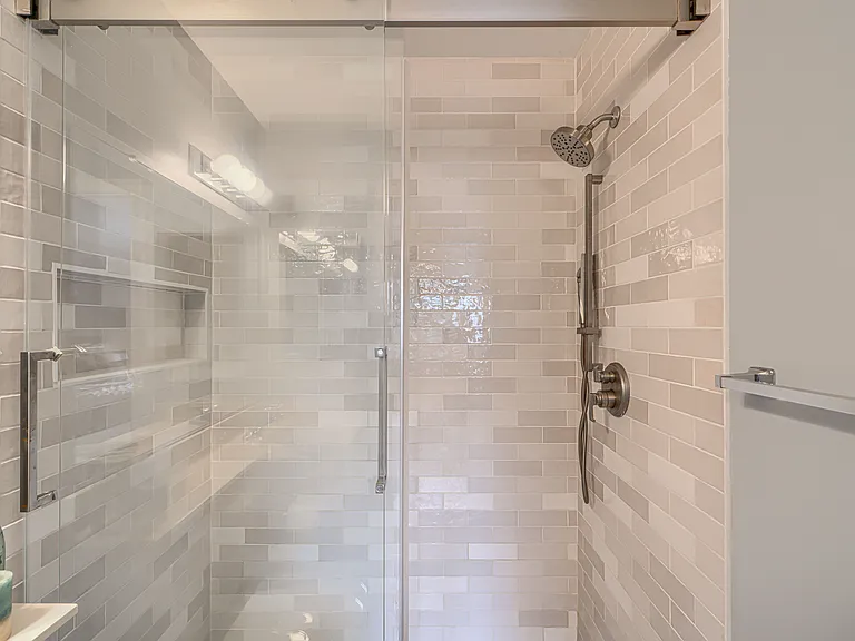 Primary en suite bathroom w/ new shower