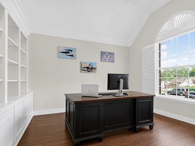 4730 Hampshire Dr — Photo 15