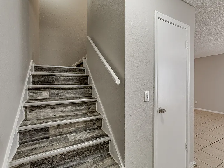 Tuscany Village - Stairs Hallway