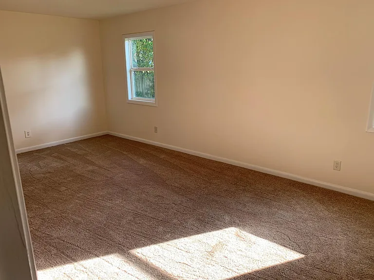 803 Kilarney Dr — Photo 12
