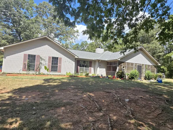 734 Ponderosa Dr, West Blocton, AL 35184