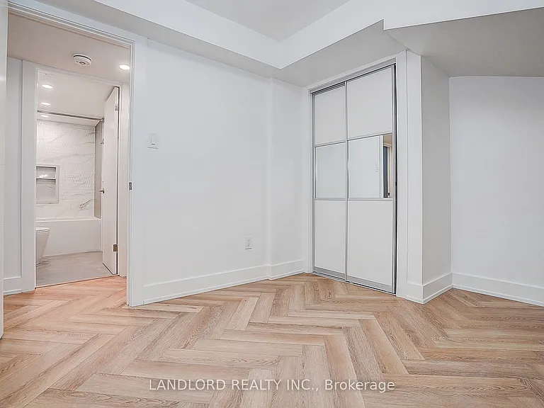1146 Broadview Ave #4 — Photo 45
