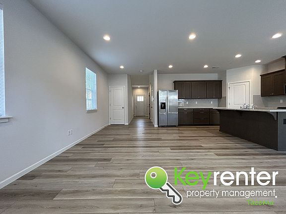 4th image of 8616 62nd Avenue Ct SW