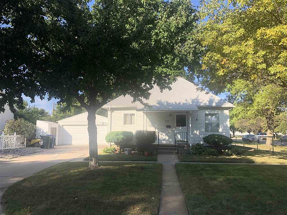 1st image of 2714 D Ave