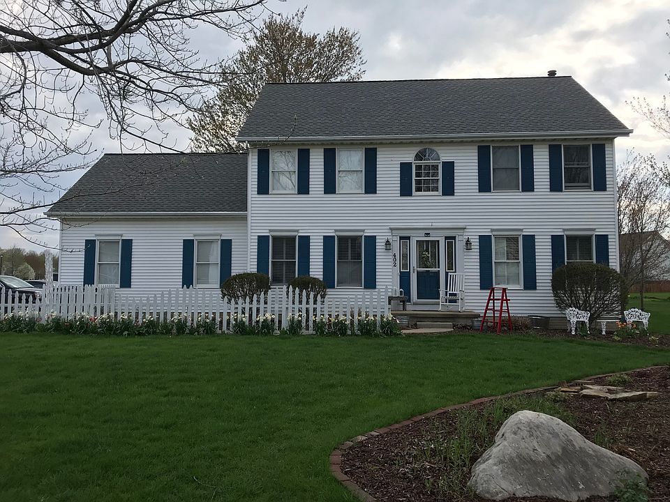 McIntosh Lane View