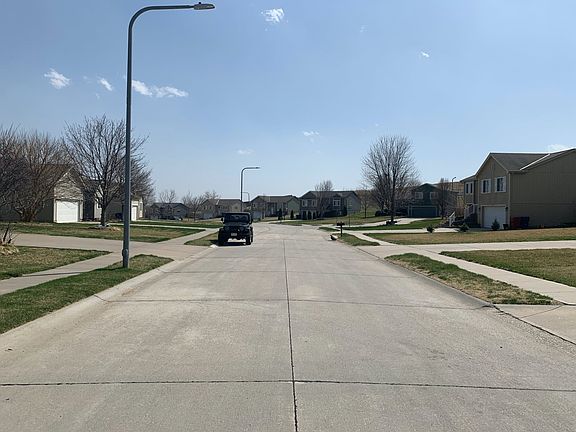 5th image of 10708 Winding River Dr