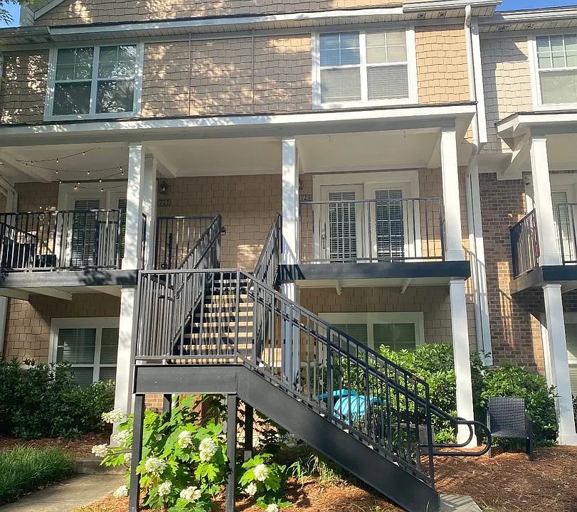 1035 Barnett Shoals Rd #723
