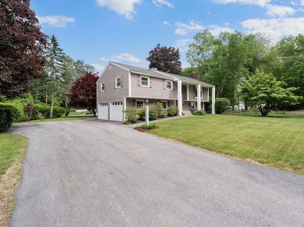2 Harding Road, Portsmouth, NH 03801