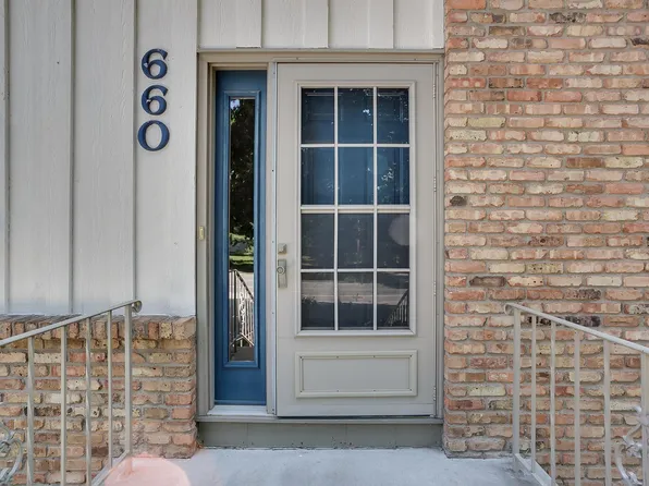 660 Marie Ave W, Saint Paul, MN 55118