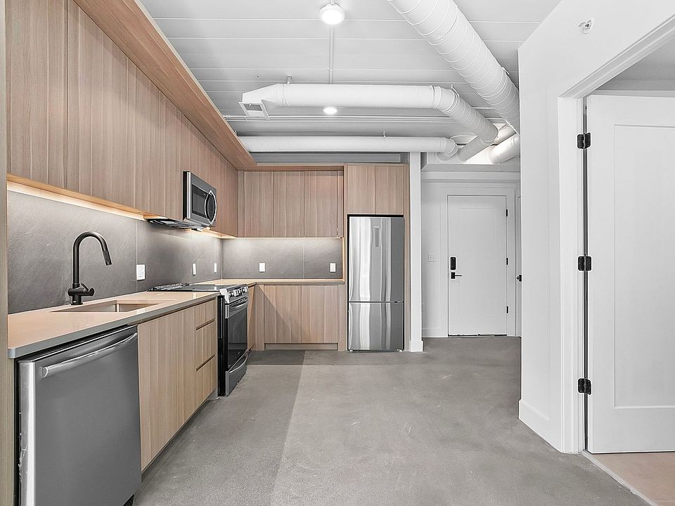 2nd image of 267 Main St #316