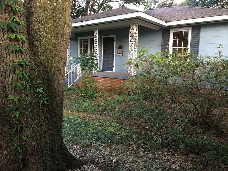 2271 Lee Dr — Photo 18