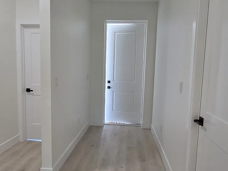 9483 Tacoma Ave — Photo 3