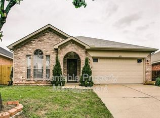 4221 Park Village Ct, Fort Worth, TX 76137