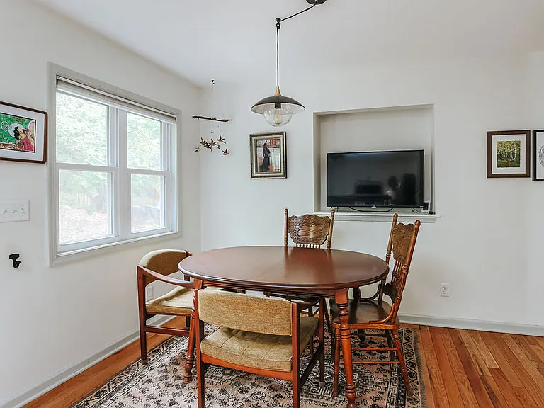 930 Saint Charles Ave — Photo 8