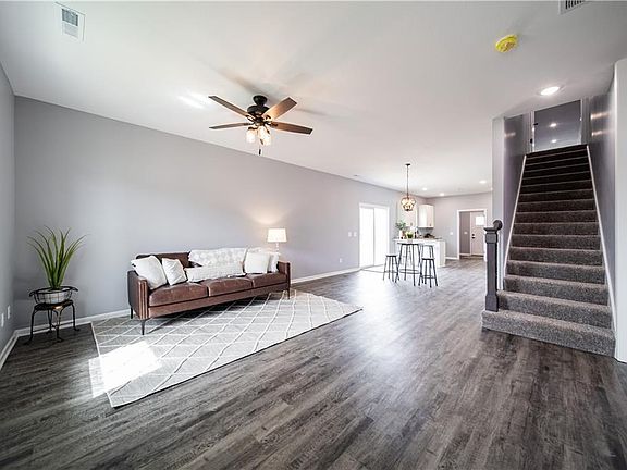 5th image of 4811 S Creek Woods Dr