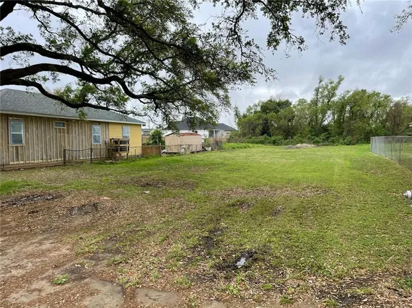 2817 Behrman Hwy, New Orleans, LA 70114