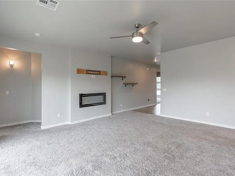 10720 NW 20th St — Photo 5