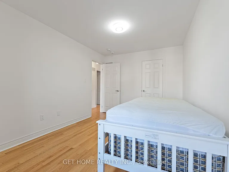 1212 Drinkle Cres — Photo 27
