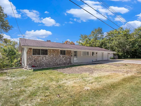 4167 N River Rd, Fort Gratiot, MI 48059