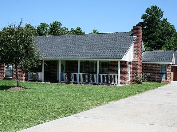 2nd image of 19914 Sandy Hill Cir