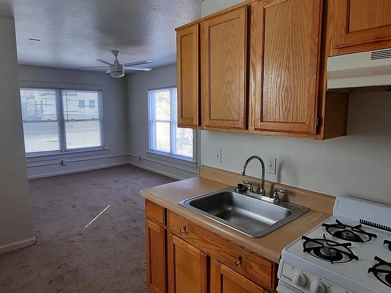 512 W Fillmore St #13 — Photo 6