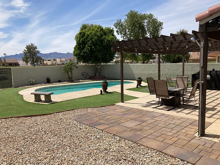 2887 Country Club Plz — Photo 6