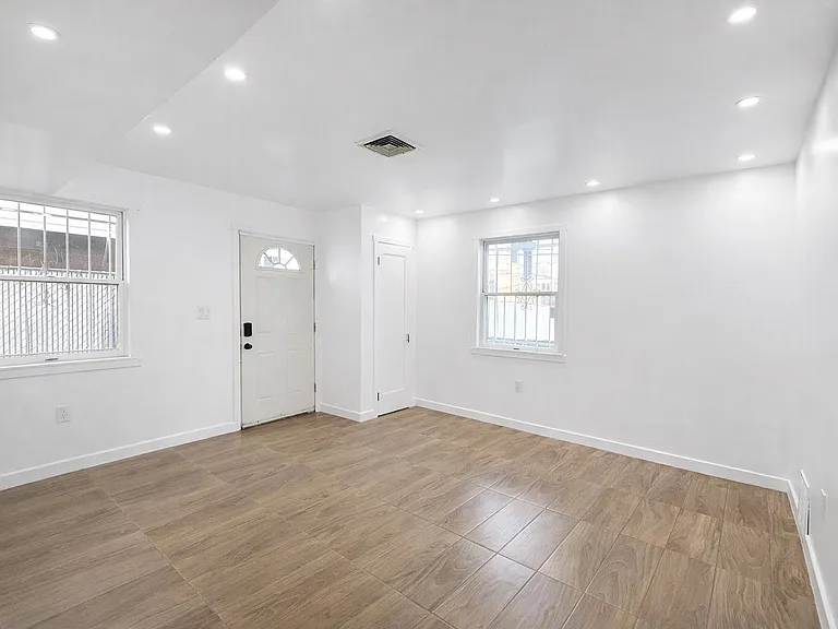 87 Merseles St #1 — Photo 7