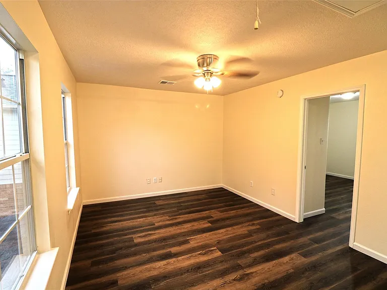 4727 Ivy Meadow Ln — Photo 21