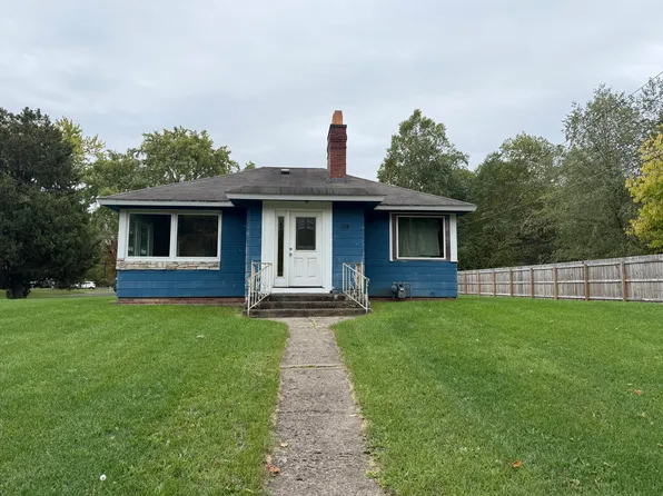 304 W May St, Benton Harbor, MI 49022