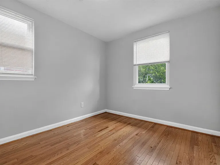 5551 Chillum Pl NE — Photo 18