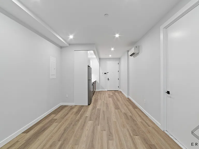 2913 Snyder Ave #5B — Photo 4