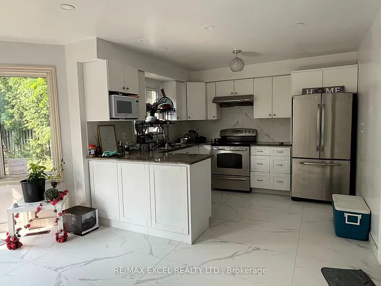 60 Normandy Cres #MAIN — Photo 4