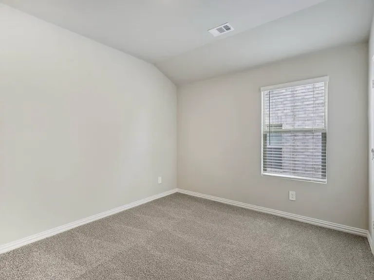 612 Huntley Dr — Photo 21