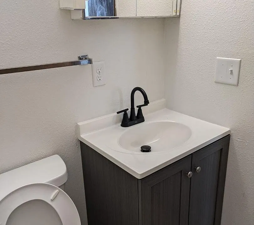 Unit Photo