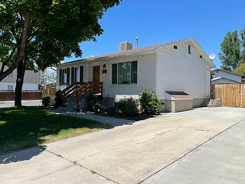 1018 W 680 S Photo 1
