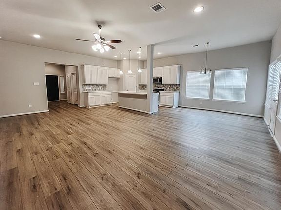 3rd image of 2508 Canyon Cloud Dr