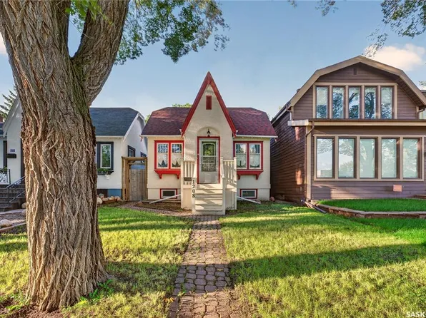1208 COLLEGE AVENUE, Regina, SK S4P 1A9