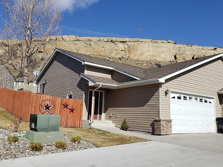 1st image of 820 N 16th St