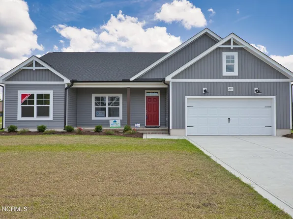 2855 Tucker Hill Drive, Grimesland, NC 27837