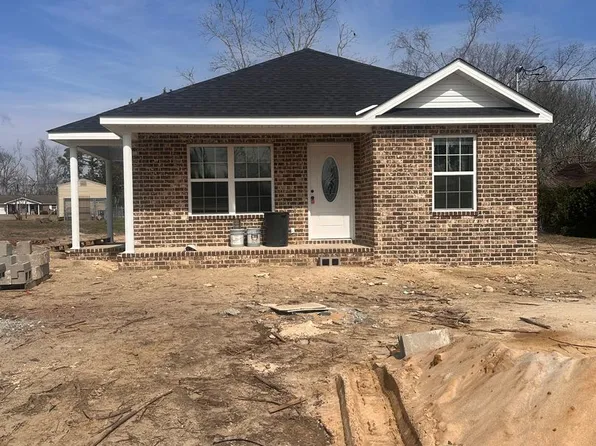 1532 Hallway Dr, Vidalia, GA 30474