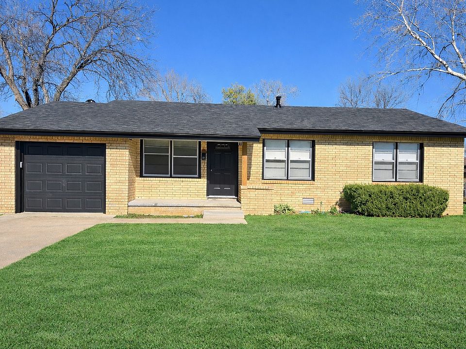 1st image of 213 Walnut Dr