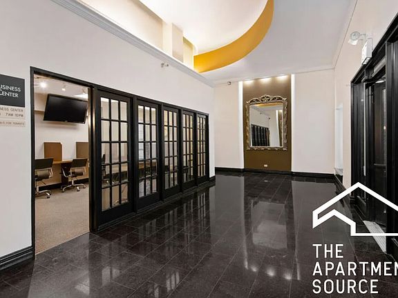 3rd image of 2756 N Pine Grove Ave APT 609