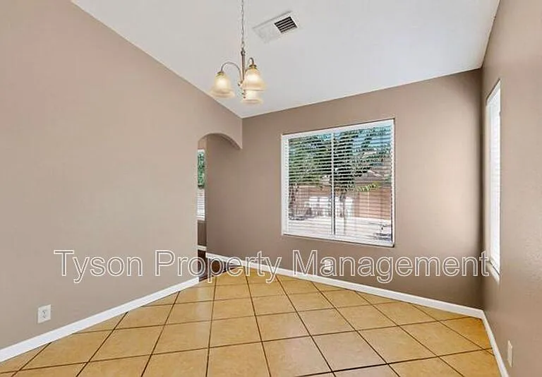 5801 Day Dreamer Rd NW — Photo 6