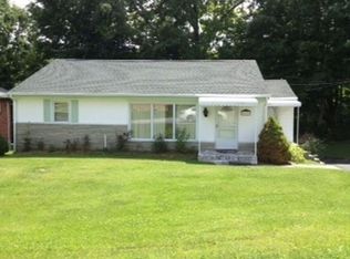 2174 Veda Dr, Bristol, VA 24201